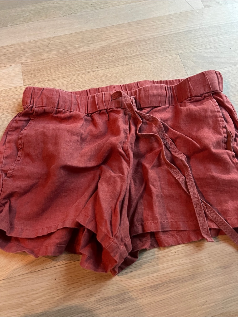 KUT Women’s Casual Rust Drawstring Shorts inseam 3.5 in linen